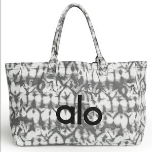 ALO Yoga Grey Tiedye Shopper Tote NWT